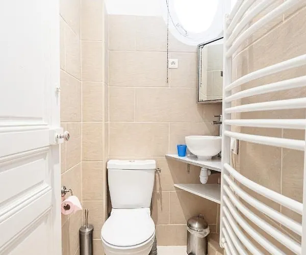 Wonderful And Bright Close To Everything Apartamento
