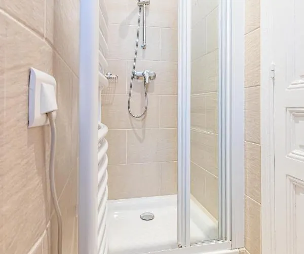 Apartamento Wonderful And Bright Close To Everything Nice